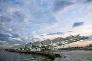 Santiago Calatrava’s Museum of Tomorrow Opens in Rio de Janeiro