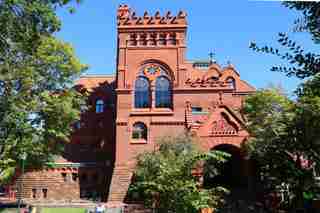 Lee F. Mindel Tours the Frank Furness–Designed Library at the University of Pennsylvania