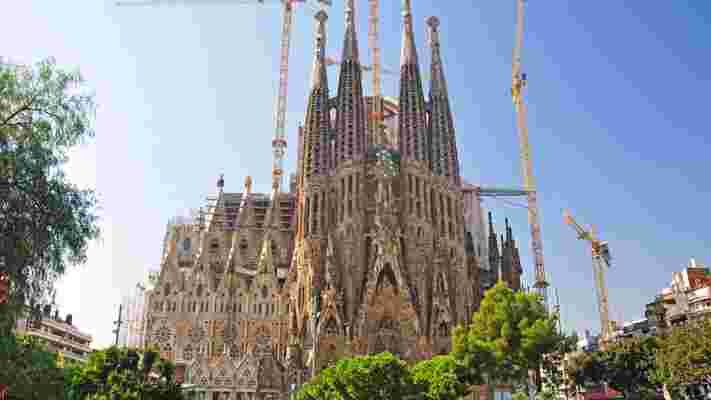 Gaudí’s Sagrada Familia to Be Completed by 2026
